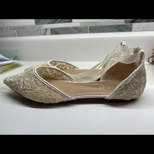 NEVER WORN Ivory lace flats w/sheer lace up straps